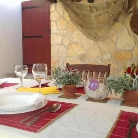 Mit Garten- Grill Und Terrasse By Interhome Hébergement de vacances *