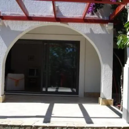 Mit Garten- Grill Und Terrasse By Interhome *