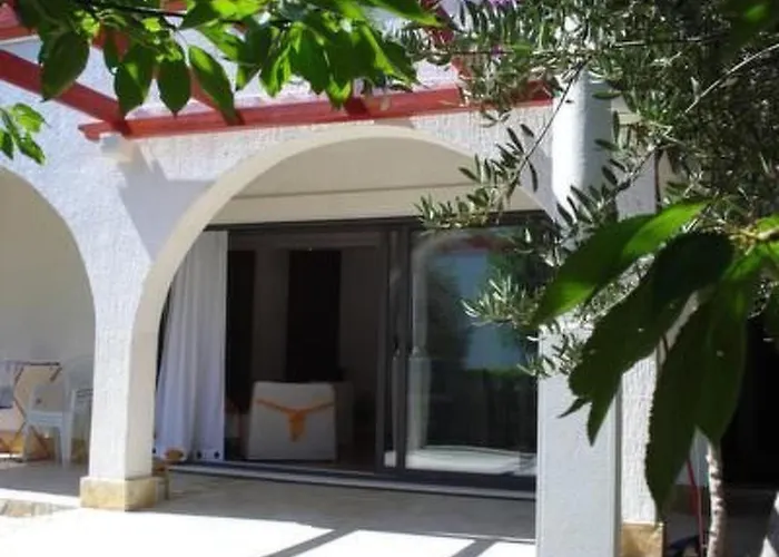 Mit Garten- Grill Und Terrasse By Interhome * 特罗吉尔